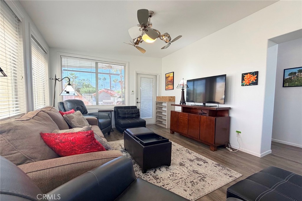 Desert Shadows RV Resort (33619) - Manufactured In Park