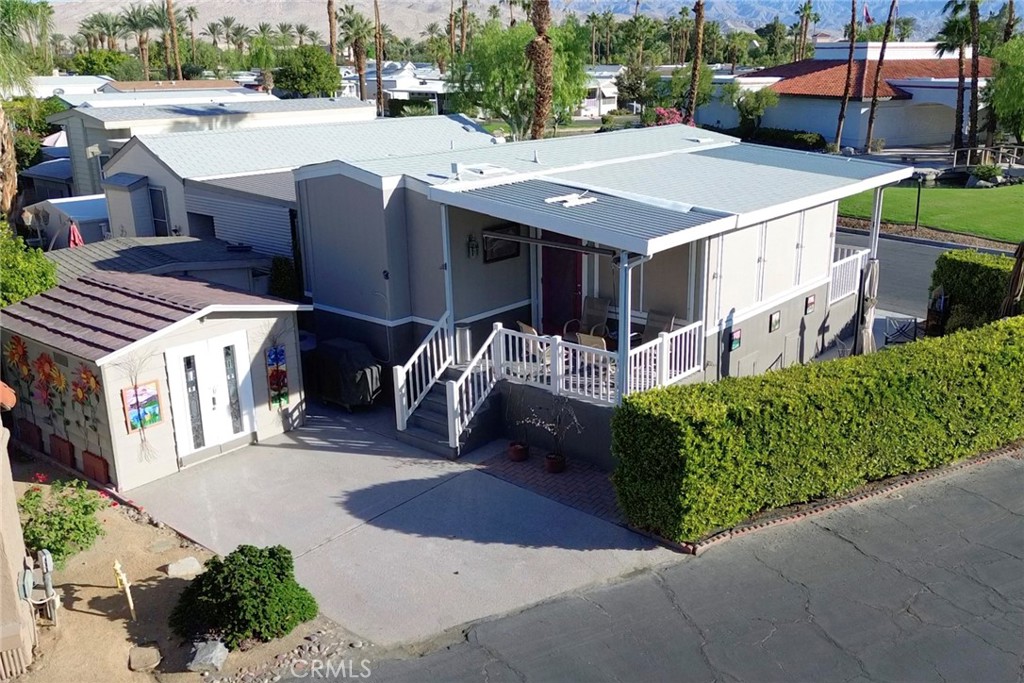 Desert Shadows RV Resort (33619) - Manufactured In Park