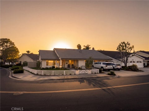 Photo of 2769 Bluebird CIR, Costa Mesa, CA 92626 (MLS # OC26202776)