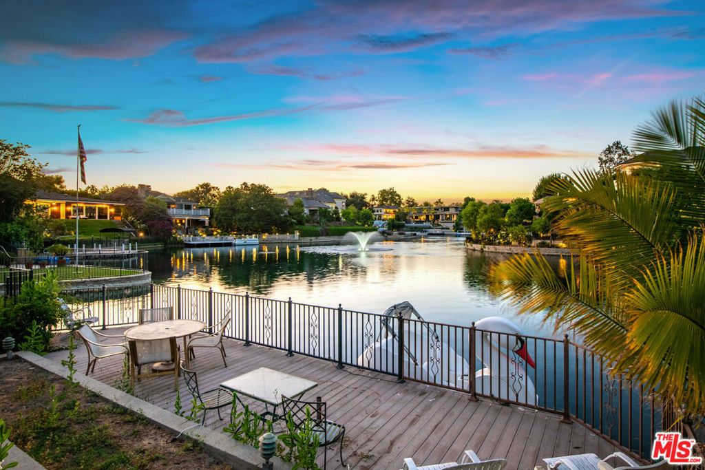 Photo of 10061 Valley Spring Lane, Toluca Lake, CA 91602 (MLS # 25608365)