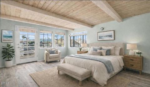 Tiny photo for 5120 Seabreeze Way, Oxnard, CA 93035 (MLS # V1-35049)