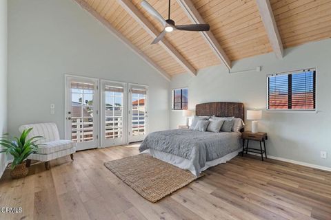 Tiny photo for 5120 Seabreeze Way, Oxnard, CA 93035 (MLS # V1-35049)