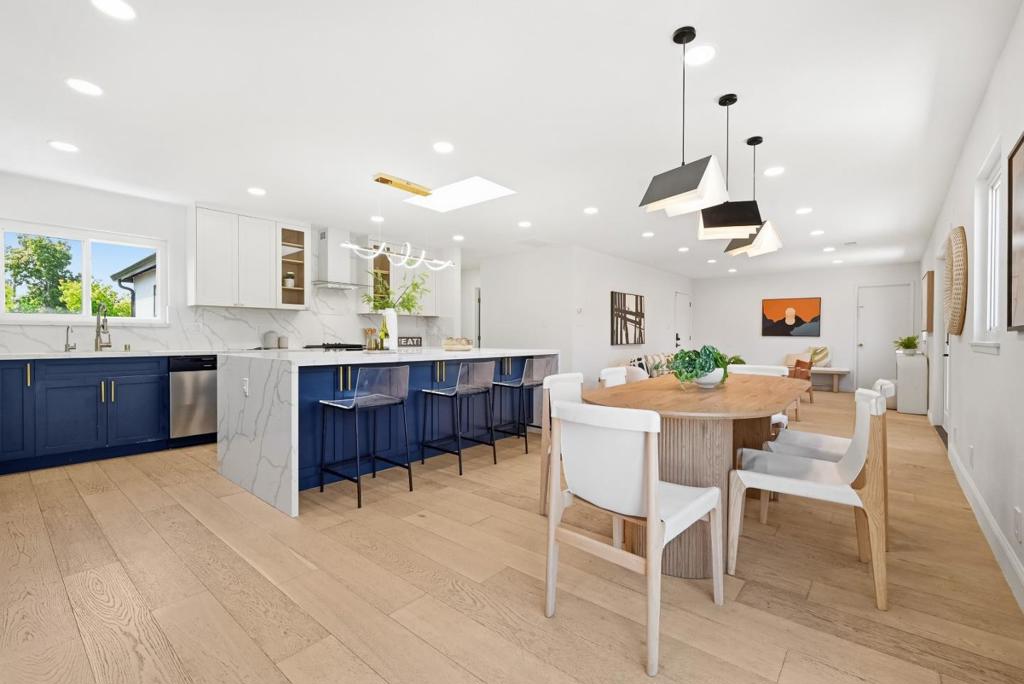 2013 Cabrillo Court
