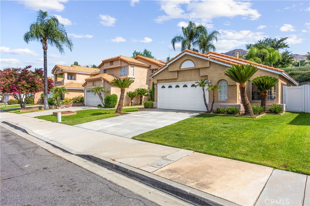 29346 Crest View Lane