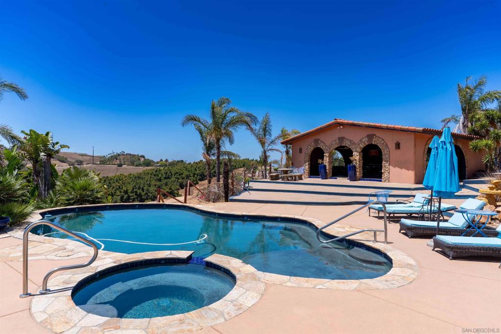 2369 Vern Dr