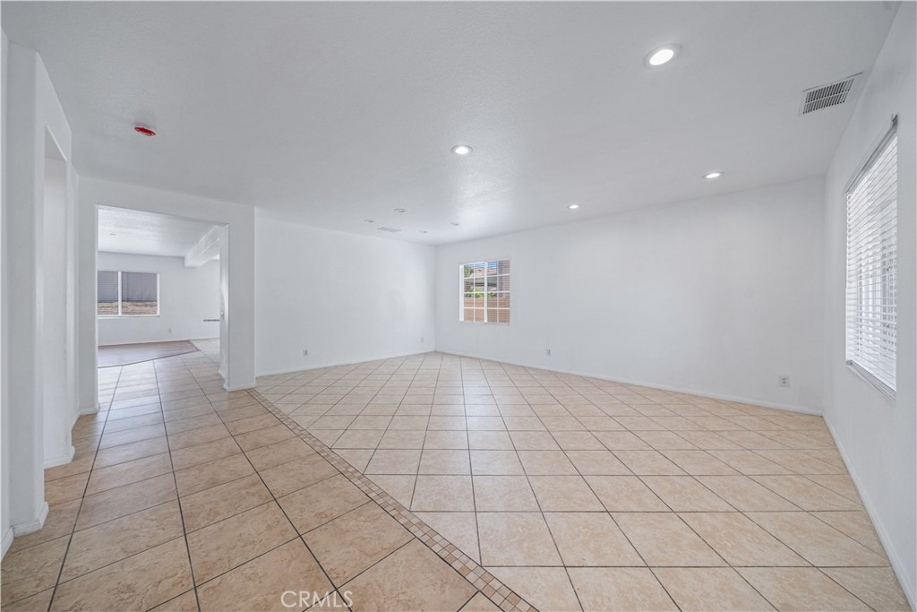 1568 Burns Lane