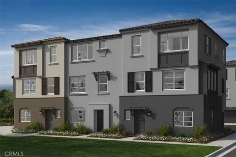 9335 Via Azul Pico Rivera CA 90660