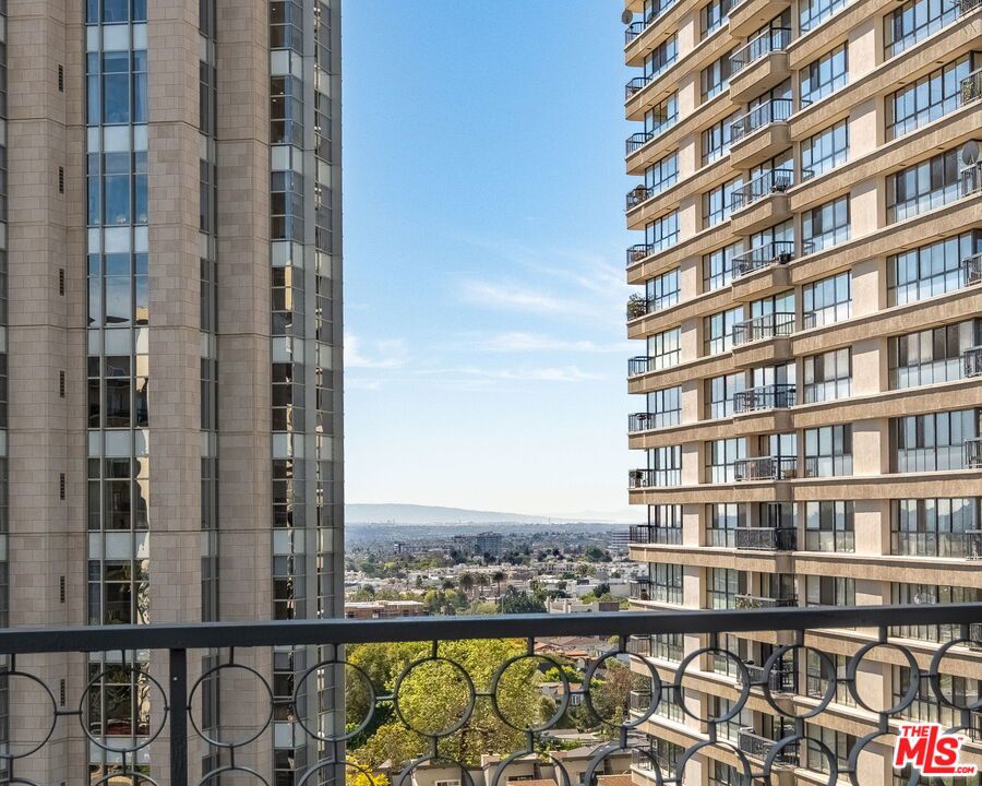 10787 Wilshire Boulevard 802