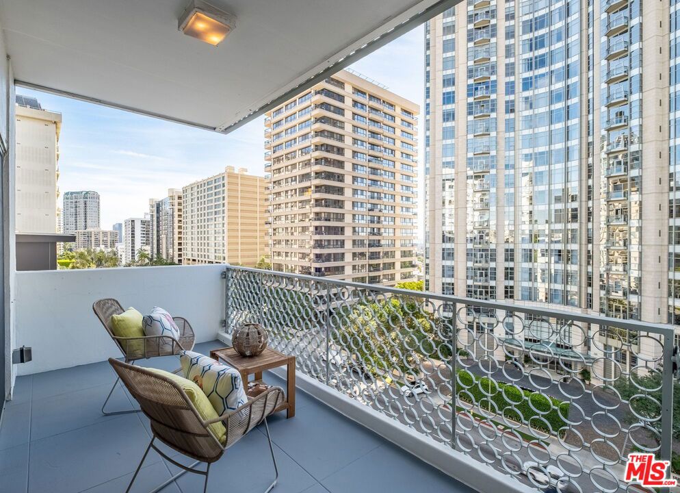 10787 Wilshire Boulevard 802