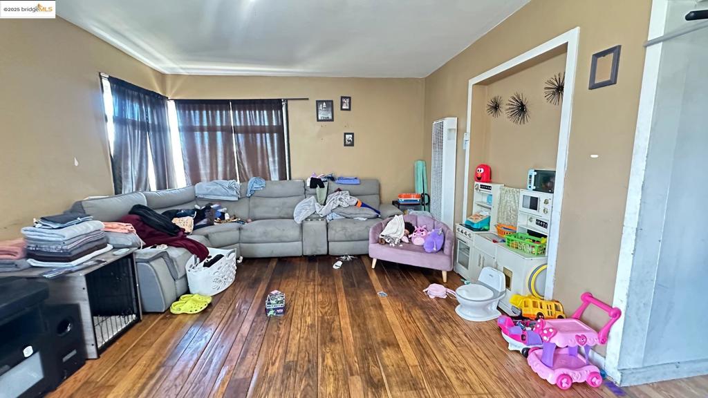 RICHMOND VILLA - Residential Income