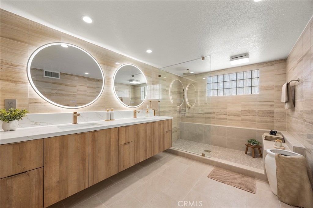Anaheim Shores (ANSH) - Residential