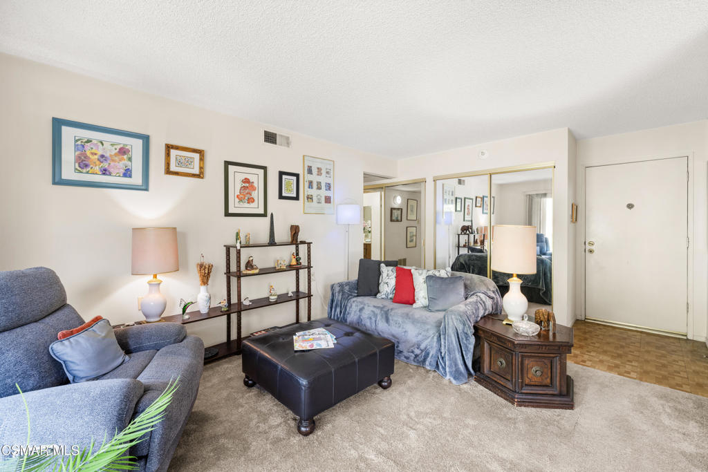 286 Oakleaf Drive 32