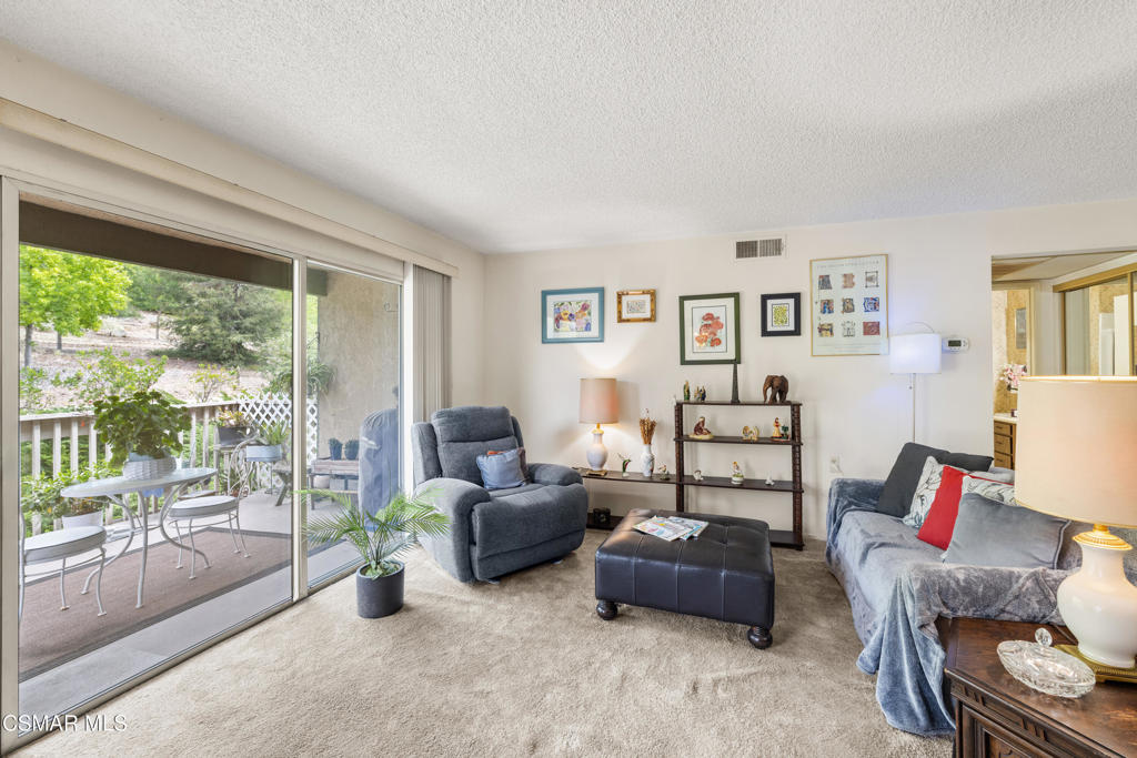286 Oakleaf Drive 32