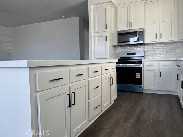3595 Santa Fe Avenue 46