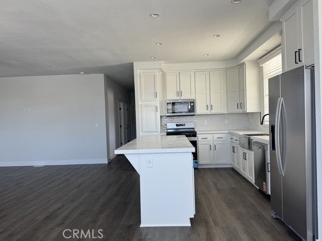 3595 Santa Fe Avenue 46