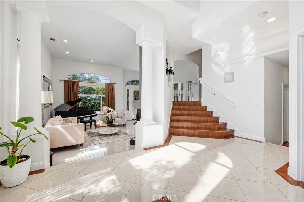 27066 Pacific Terrace