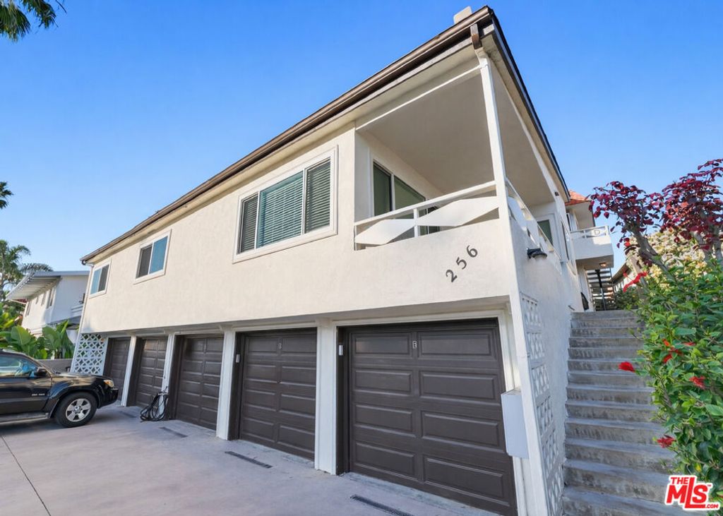 Photo of 256 Avenida Lobeiro, San Clemente, CA 92672 (MLS # 26641393)