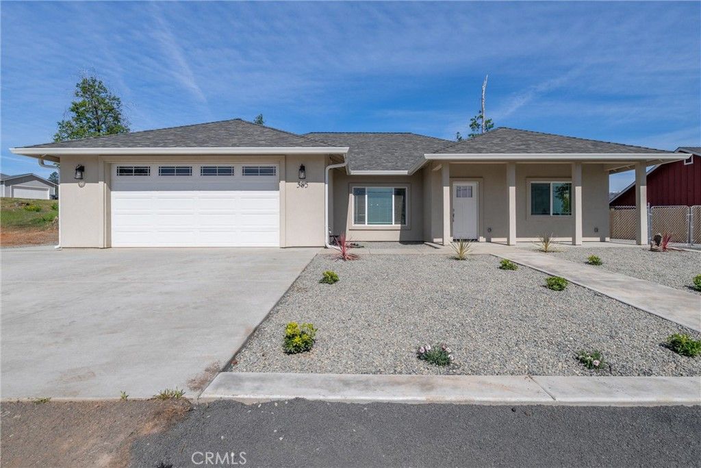Photo of 585 Valley View Dr, Paradise, CA 95969 (MLS # SN26057312)