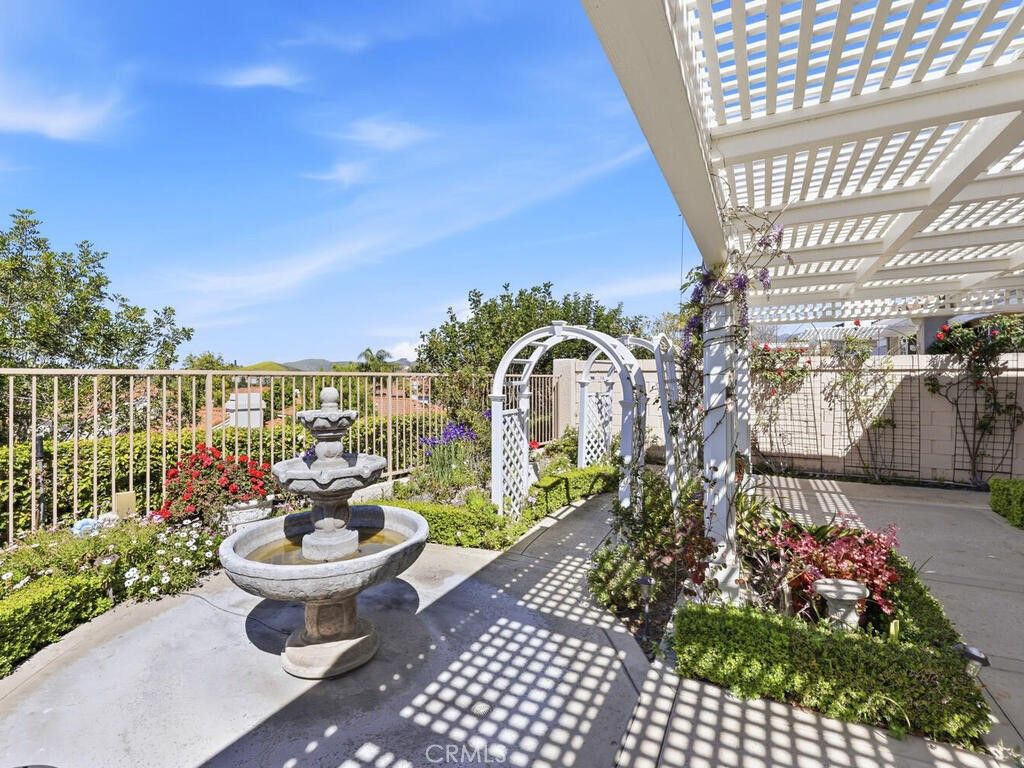 Photo of 21415 Carabela, Mission Viejo, CA 92692 (MLS # OC26054126)