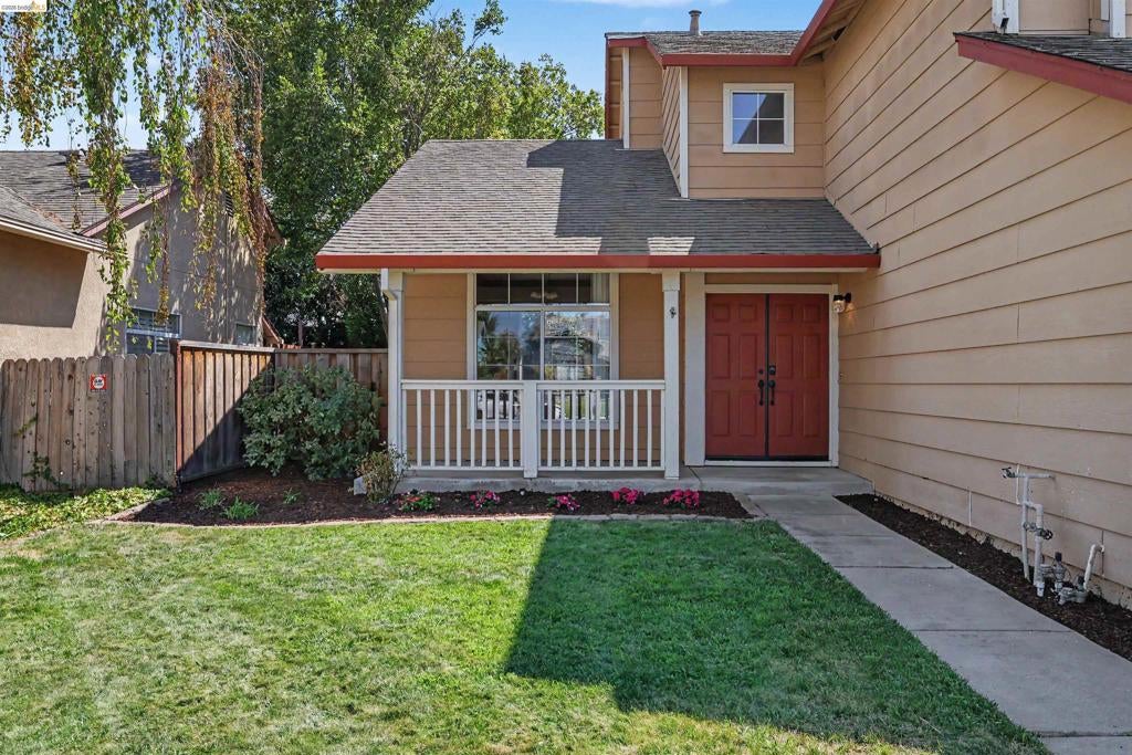 4674 La Vista Dr