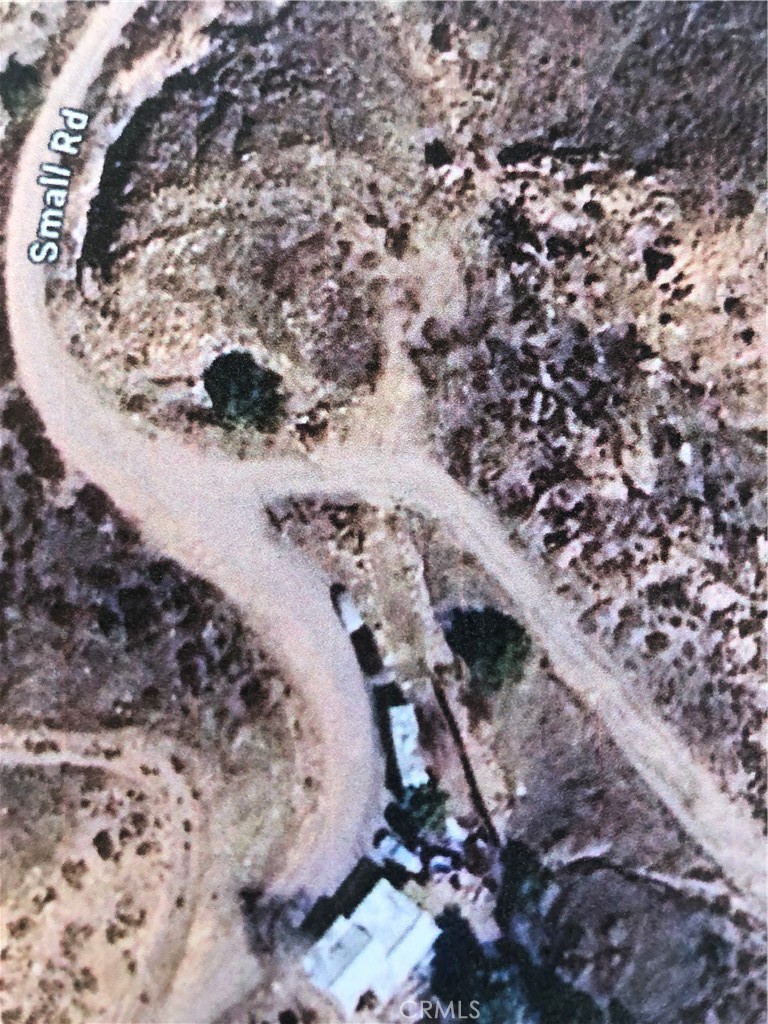20 Acre lot nearby single family homes. Zoned LCA11. Build your own secluded home or a few homes.