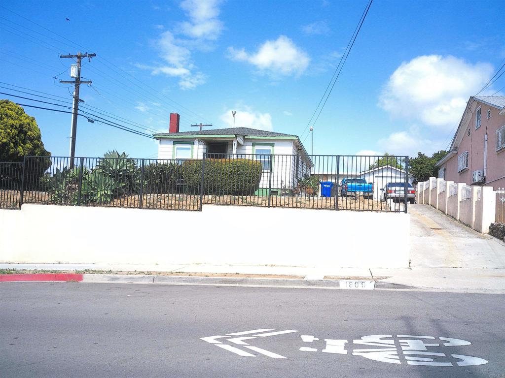 1809 Grove Street