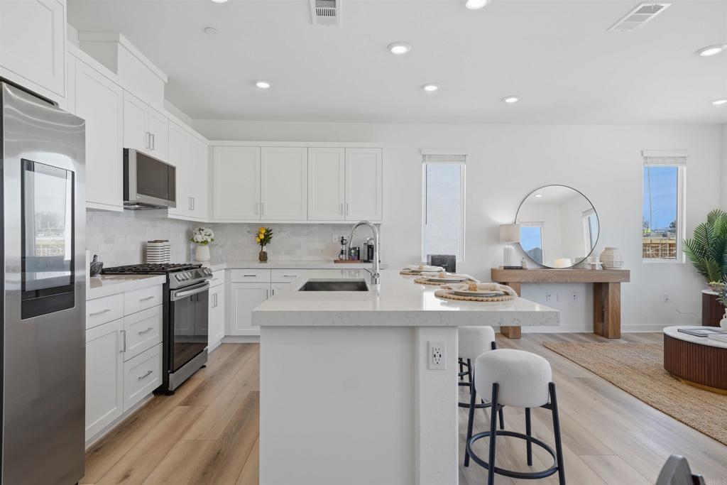 2402 Cascalote Loop