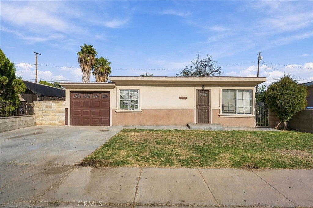 Photo of 15082 Pepper Court, Moreno Valley, CA 92551 (MLS # IG26203968)