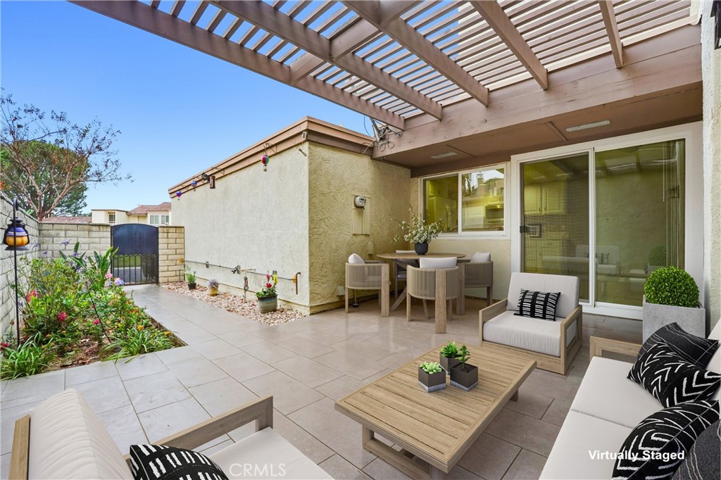 5548 E Vista Del Este