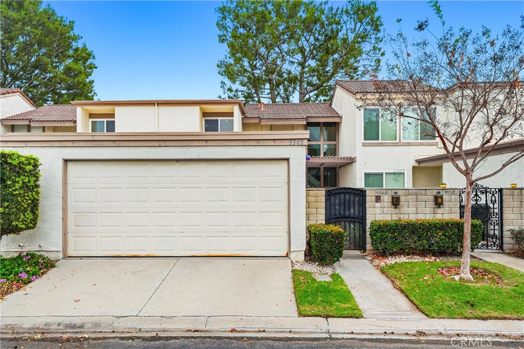 5548 E Vista Del Este