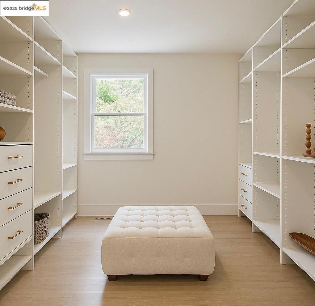 CASTLEWOOD C.C. - Residential