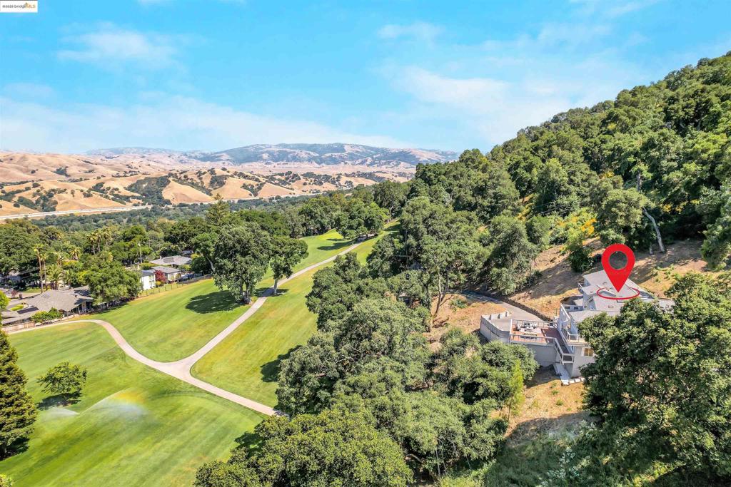 CASTLEWOOD C.C. - Residential