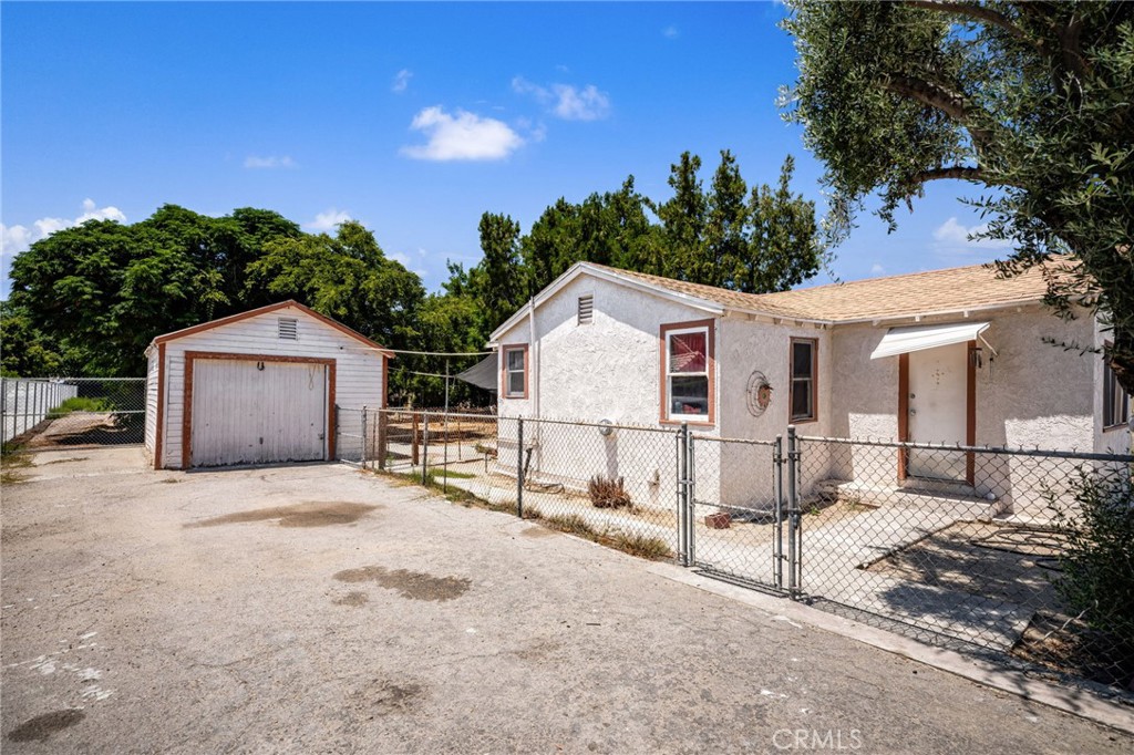 9804 Palmetto Avenue