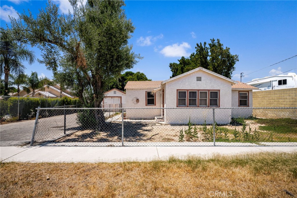 9804 Palmetto Avenue