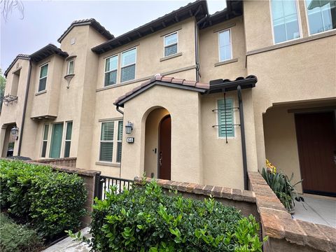 64 Jasmine Lake Forest CA 92630