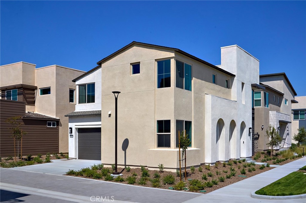 3431 East Moonstone Drive