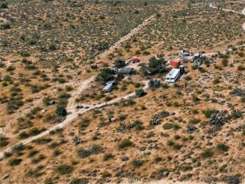 Photo of 2035 230th St W, Rosamond, CA 93560 (MLS # SW26137415)