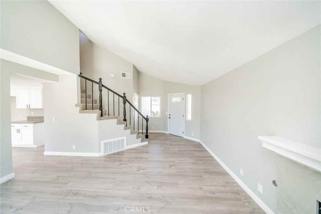 827 S Tamarisk Avenue