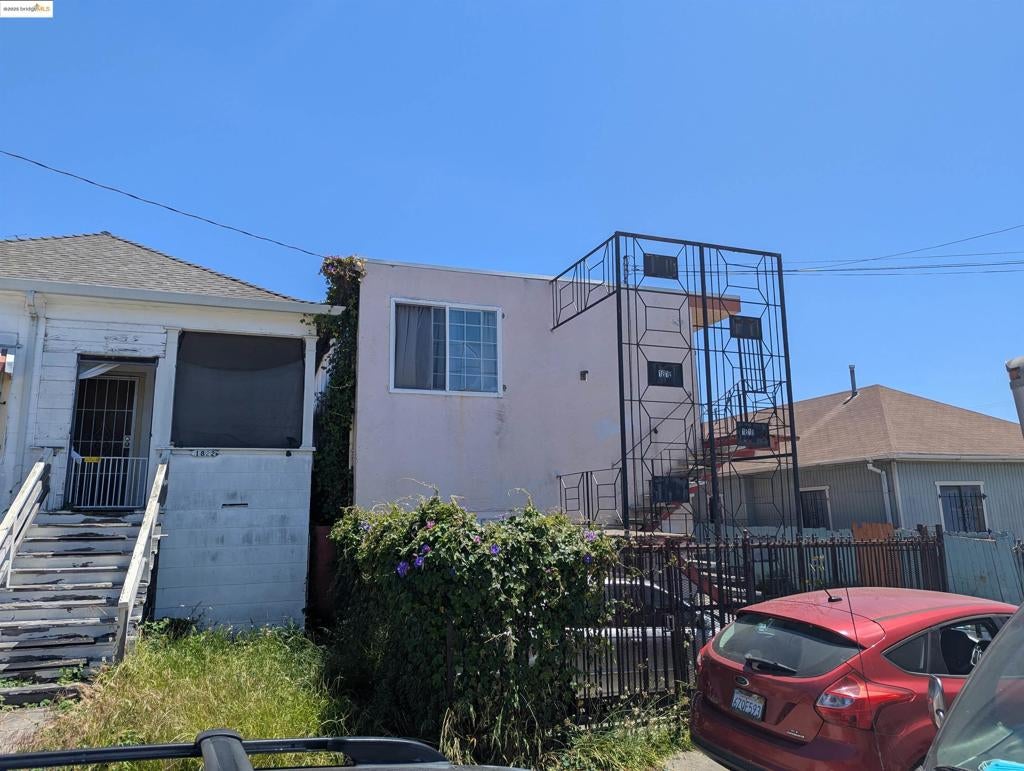 1818 Rosedale Avenue