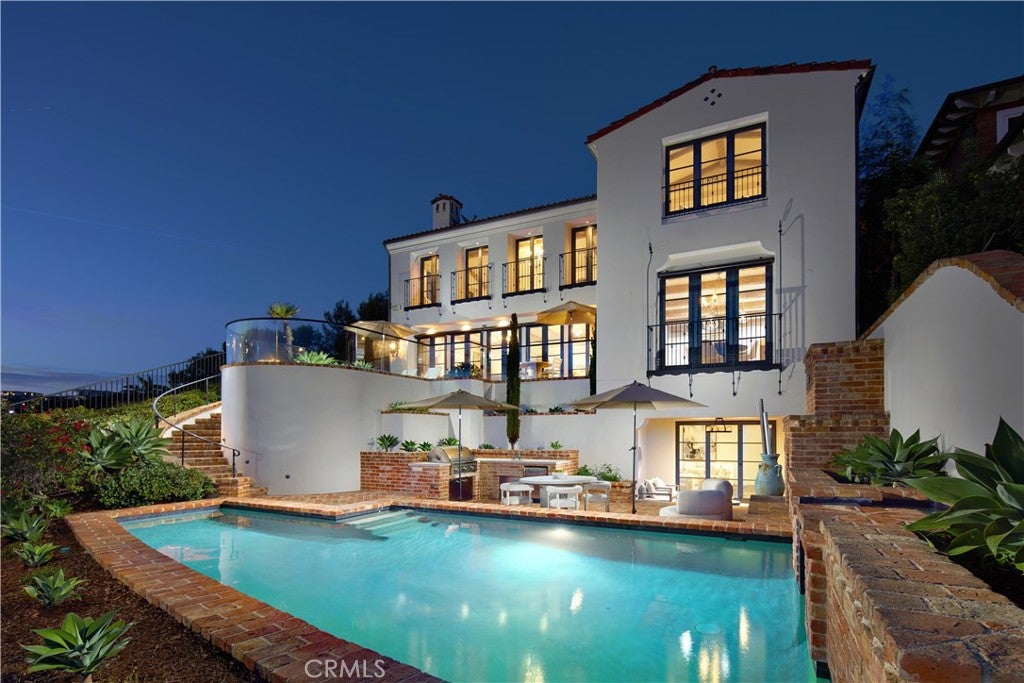 49 Beach View Avenue