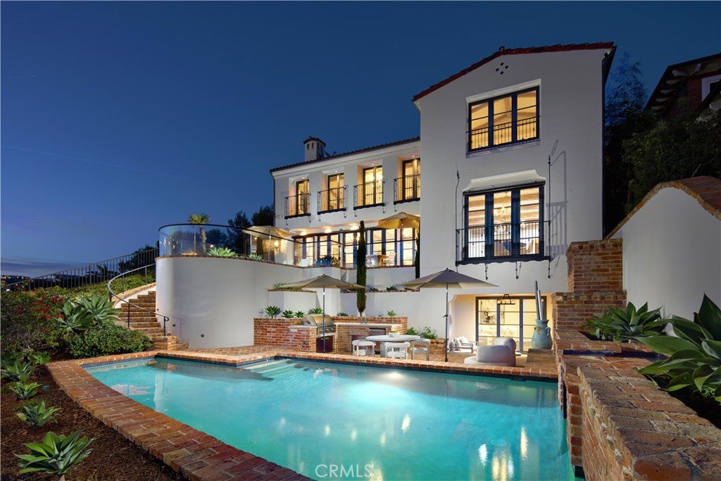 49 Beach View Avenue