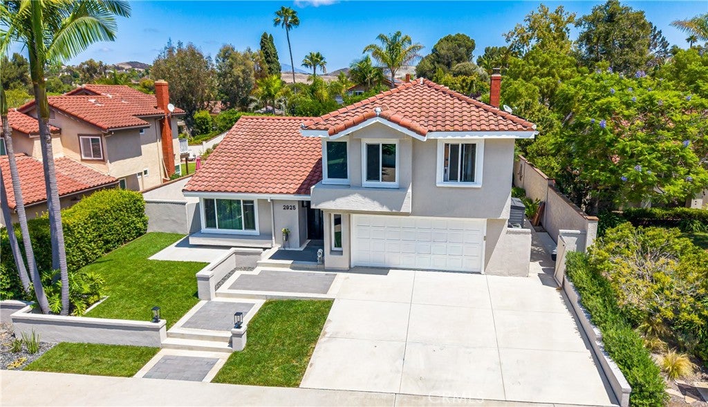 2925 Arroyo
