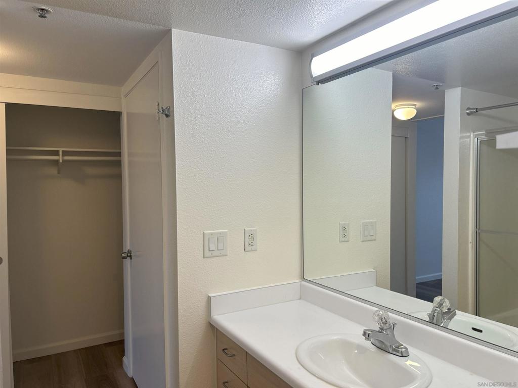 Hillcrest - Residential Lease