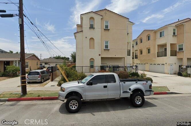 GATED NEW UNIT, 4 bedrooms, 3 3/4 bathrooms, 1800 sq. ft. approx., 2 car garage. Living Room on 1st floor, spacious Dining Room, Family Room, Kitchen, Laundry Room, Bedrooms on 2nd and 3rd floor. 10 foot Ceilings, Central Air, Granite Kitchen Counter Tops with matching large (4’x8’) Island, Built-in Wood Cabinets, Granite Vanity Tops, Dual Sink in Master Bathroom, Porcelain Bathroom Walls, American Standards Bathroom Fixtures. Five Burner Gas Range, Built-In Oven, Built-In Microwave, Dishwasher. Walking distance to Shopping Centers, 0.9 miles (McDonalds, Subway, Bank of America, Stater Brothers grocery store…), Near CSU Fullerton and 57 & 91 freeways. Accept Section 8/HUD
