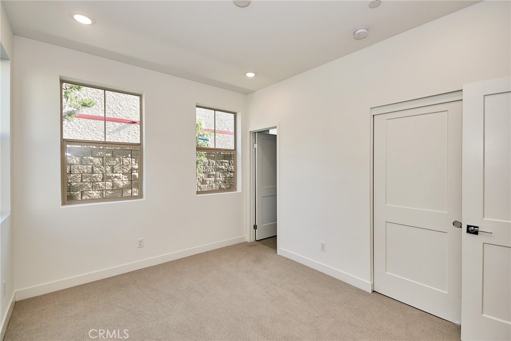 6038 Derby Lane