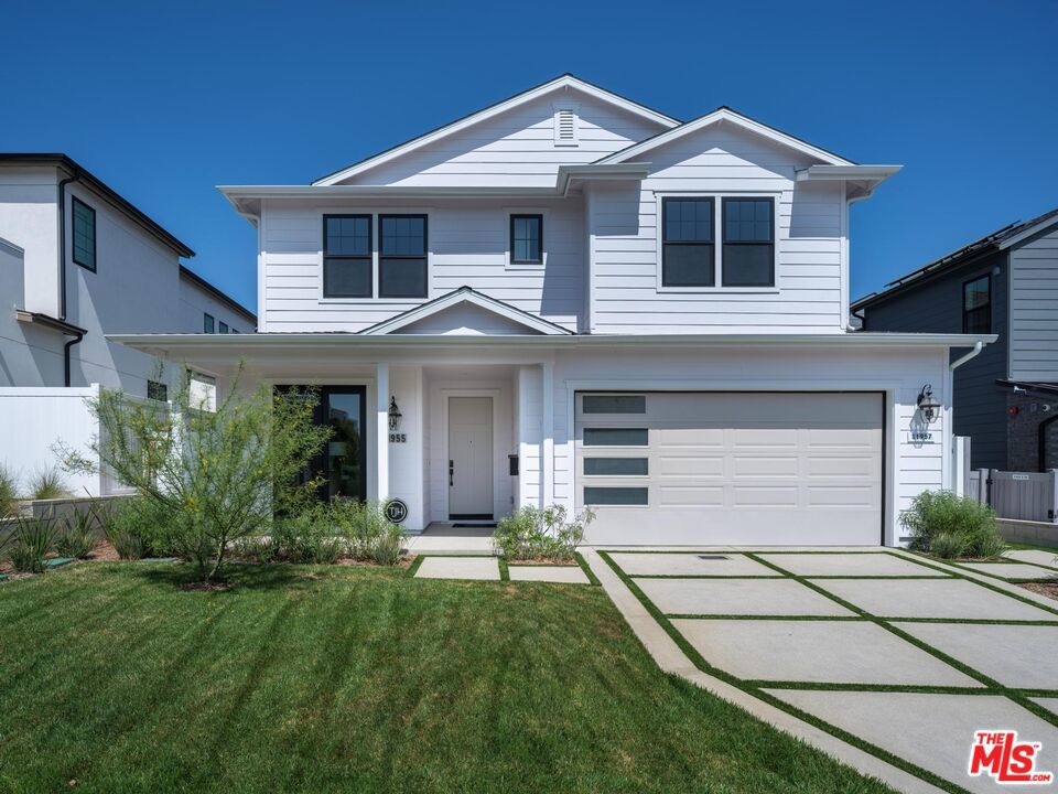 Photo of 11957 Modjeska Place, Los Angeles, CA 90066 (MLS # 26968373)