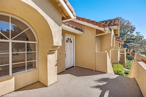 Photo of 89 Alberti Aisle, Irvine, CA 92614 (MLS # OC25269493)