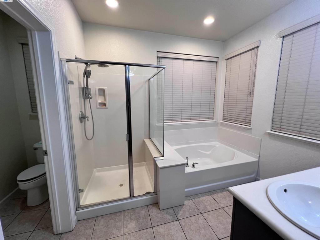 ROSE GARDEN - Residential