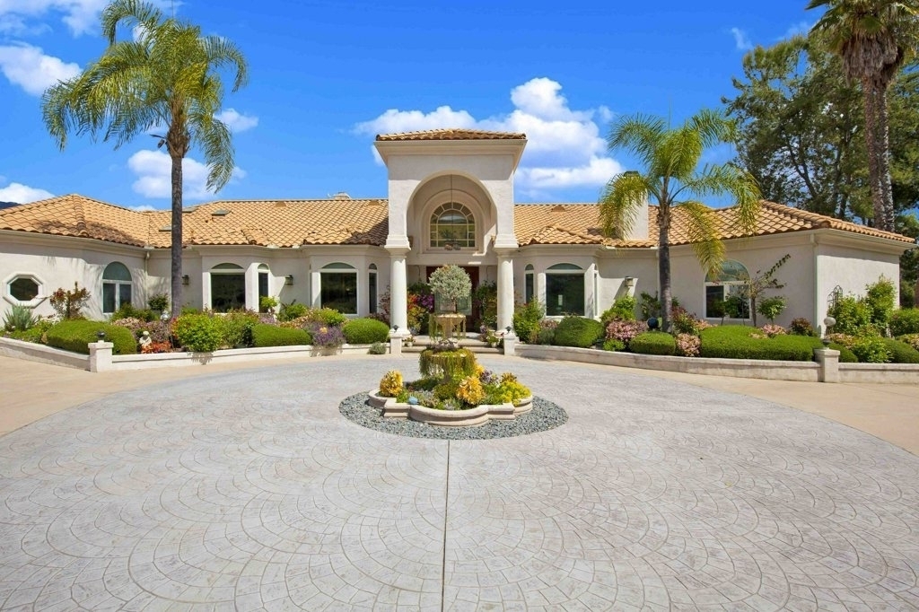 In gated Pauma Valley Country Club. New club ownership investing over 10 million in upgrades. Robert Trent Jones classic golf course. Ten minutes from Valley Center, near Pala, Harrahs and Pauma casinos. Extraordinary home with magnificent views, and designer touches. This is truly an entertainers delight. Neighborhoods: Pauma Valley C.C. Other Fees: 233 Other Fees Type: , Sewer: Sewer Connected Topography: LL,SSLP