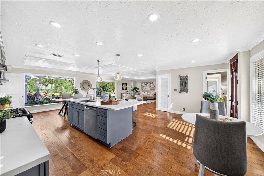 4920 Sunnybrook